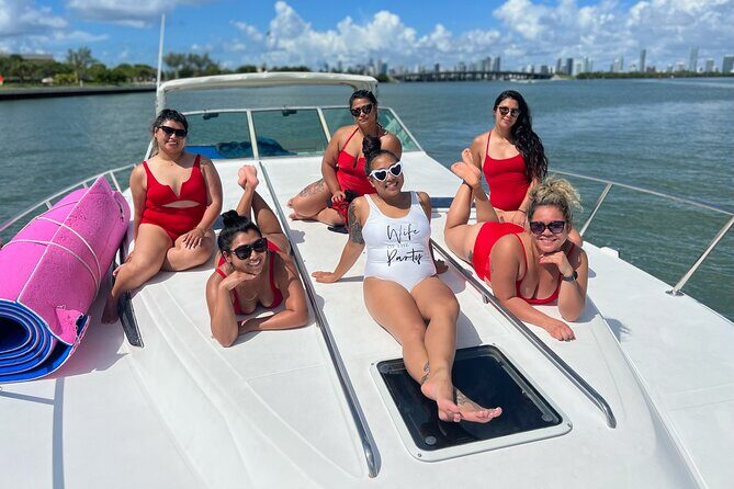 Premium Miami Yacht Tour Experience: Captain, Fun & Party! - The Experience in Practice: What Travelers Say