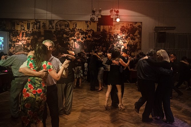 Premium Milonga Tango Experience in Buenos Aires - Watching the Tango Show Performance
