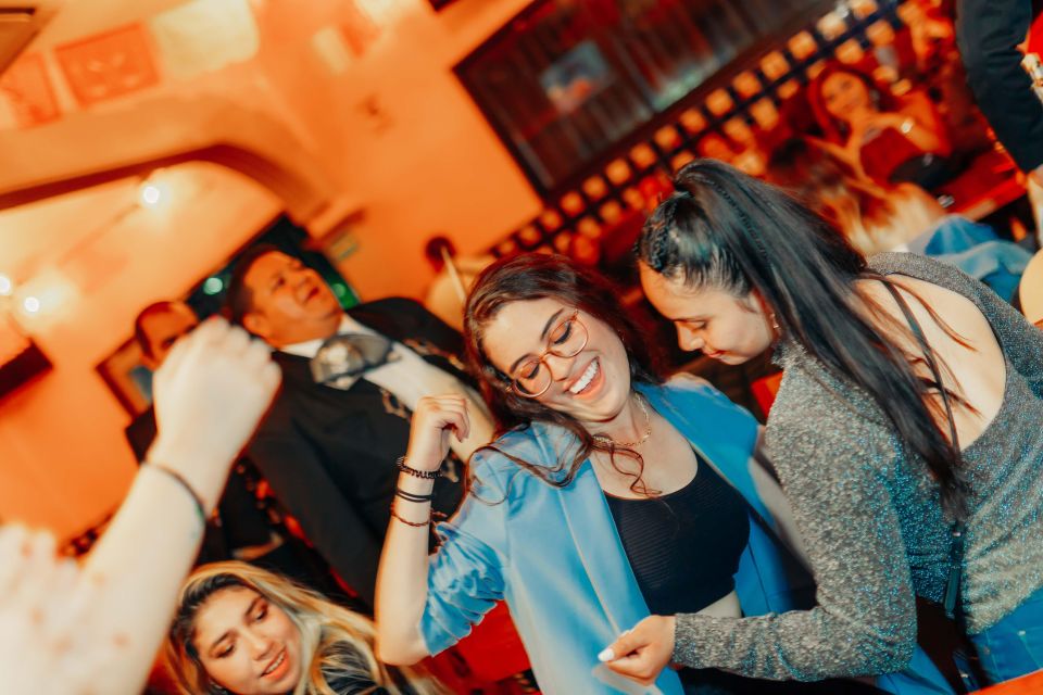 PREMIUM Night Tour: Mariachi Music, Garibaldi Show & Tacos - Pickup and Drop-off Details