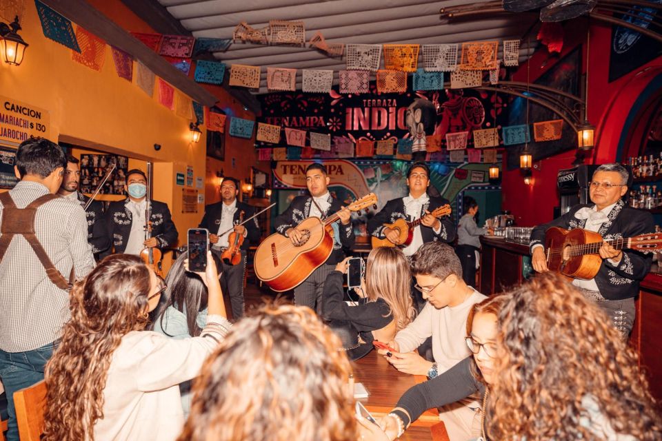 PREMIUM Night Tour: Mariachi Music, Garibaldi Show & Tacos - Highlights of the Tour