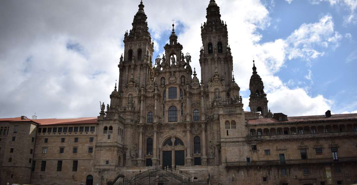 Premium Porto Santiago Compostela Tour, Lunch & Wine Tasting - Important Information