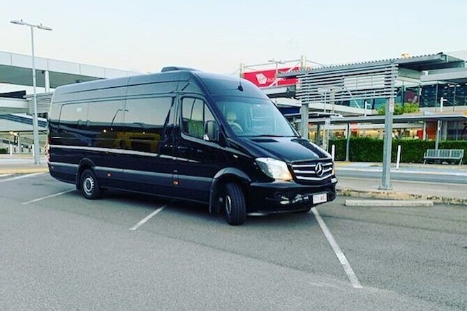 Premium Private Transfer FROM Sydney Airport to Sydney CBD/Downtown 1-13 people - Speed and Efficiency