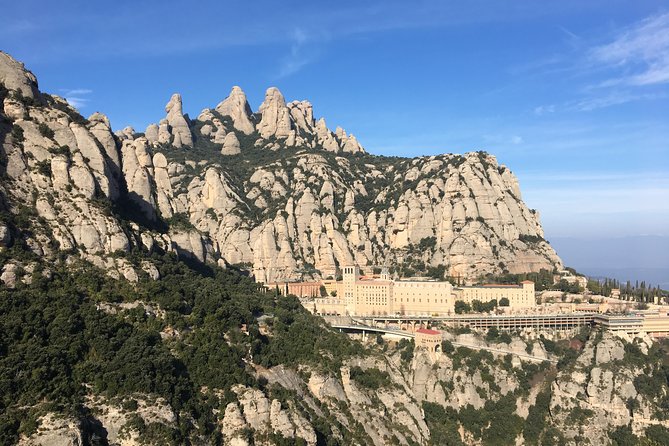 PREMIUM SMALL GROUP: Montserrat Monastery and Hiking Experience - Group Size and Operators