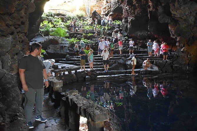 Premium Tour Timanfaya National Park and Cueva de Los Verdes - Jameos del Agua: César Manrique’s Artistic Touch
