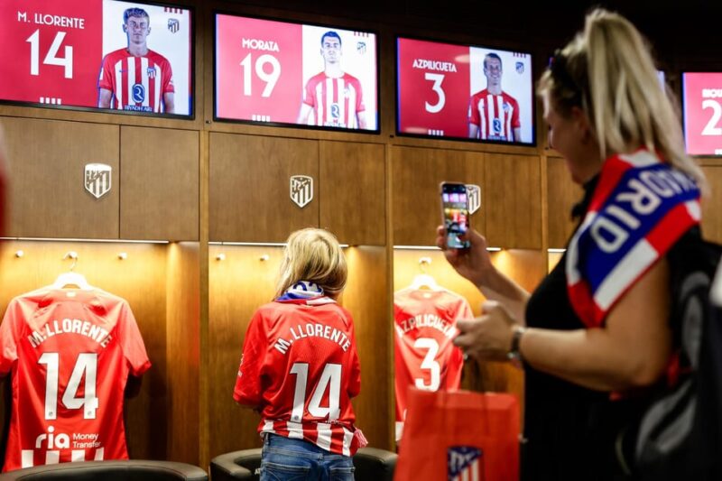 Premium Tour With Breakfast in Simeone'S Private Box - Tour Itinerary