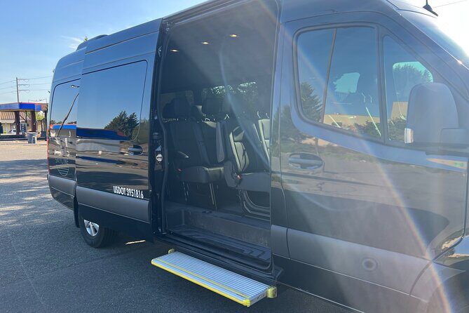 Premium Transfer From Seattle to SEATAC Airport(or Reverse Trip) - What to Expect from the Premium Transfer Service