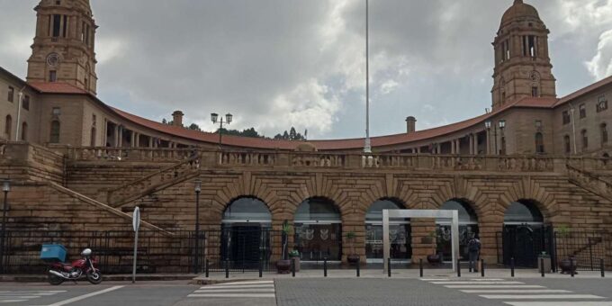 Pretoria and Cullinan Diamond Mine Tour (Surface Tour) - Exploring Pretoria