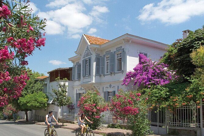 Princess Island Tour Full Day with Lunch - Who Is This Tour Best Suited For?