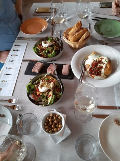 Priorat tour to 3 small wineries and hotel pick-up - FAQs