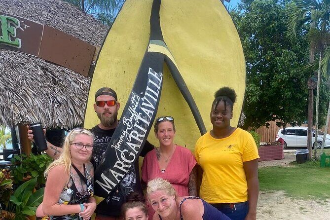 Priv. Montego Bay Airport Transfer to Grand Palladium/Lucea Hotel - A Comfortable Welcome to Jamaica