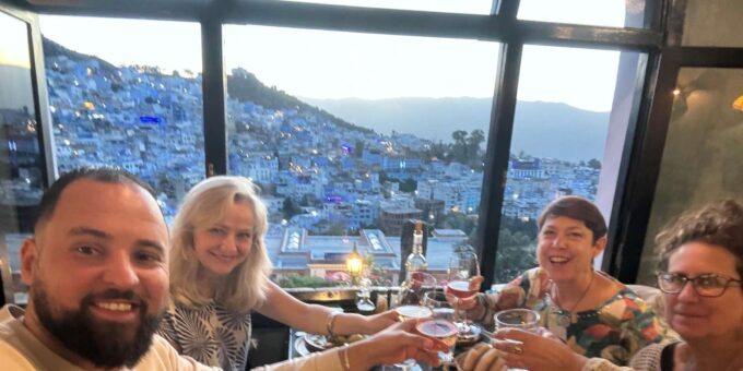 PRIVAT - Tanger to Fez Transfer Via Chefchaouen - Highlights and Traveler Experience
