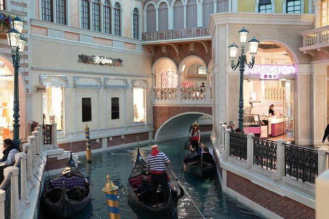 Private 1-Day Tour to Hoover Dam and Las Vegas from Los Angeles - Exploring Hoover Dam: Inside and Out