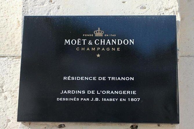 Private 10-hour round transfer to Champagne Epernay from Paris. Best offer! - FAQ