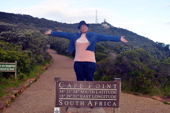 Private 2-Day Cape Town Highlights: Robben Island,Table Mountain Tickets & Wine - Meeting Boulders Penguins