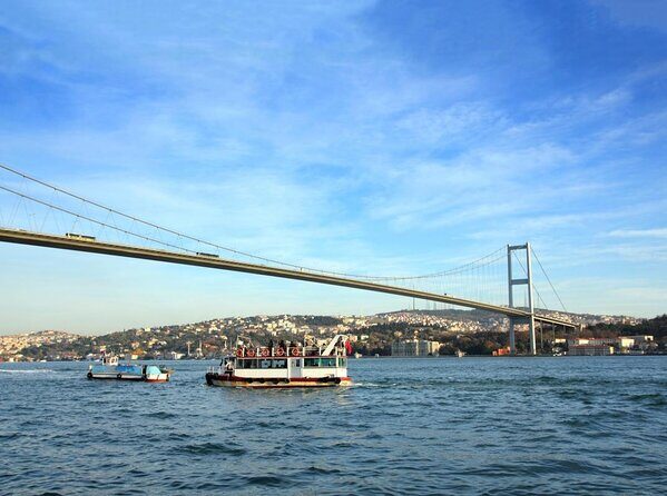 Private 2 Hours Bosphorus Yacht Cruise with Transport - Key Points