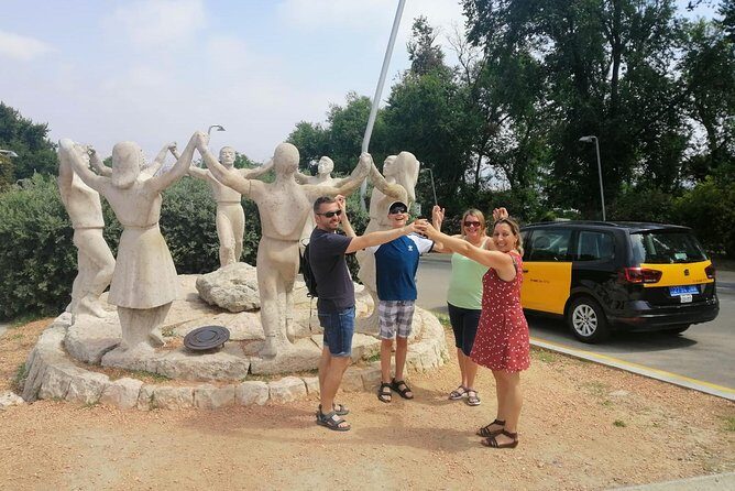 Private 2 Hours Sightseeing Tour in Barcelona - FAQs