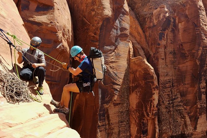 Private 3/4 Day Canyoneering Tour in Moab - Exploring Off-Grid Slot Canyons