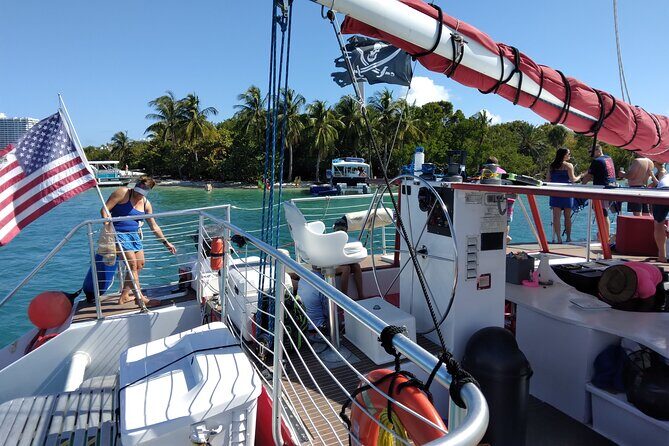 Private 3 Hour Miami Tour aboard Great White 50FT Power Catamaran - An In-Depth Look at the Experience