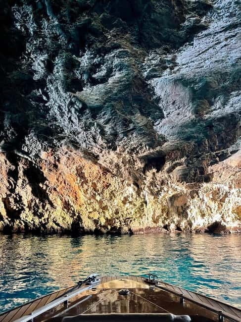 Private 3-hour Speedboat Our Lady of the Rock & Blue Cave - FAQs