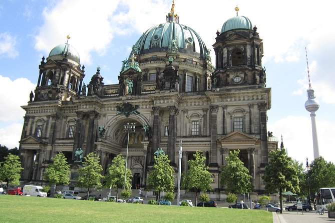 Private 3-Hour Walking Tour of Berlin - Positive Tour Reviews