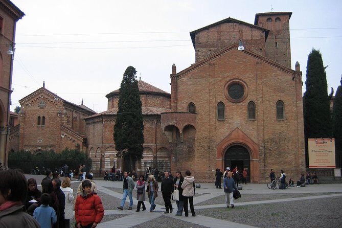 Private 3-hour Walking Tour of Bologna with private official tour guide - Key Points