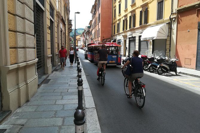 Private 3-hour Walking Tour of Bologna with private official tour guide - Who Will Enjoy This Tour?