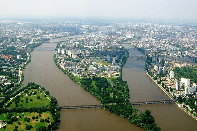 Private 3-Hour Walking Tour of Nantes With Official Tour Guide - Inclusions