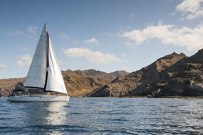 Private 3-hours afternoon SailingTour and Snorkeling with Food and Drinks - An Authentic Slice of the Sea: Private 3-Hour Sailing and Snorkeling Tour in Gran Canaria