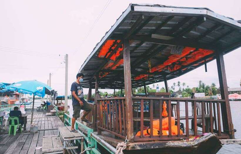 Private 3 IG Cafe + Don Wai Floating Market: From Bangkok - Exploring Wat Don Wai Floating Market