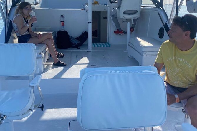 Private 38 Defender Sportfishing/Swim With Pigs in Nassau - Meeting and Pickup Information