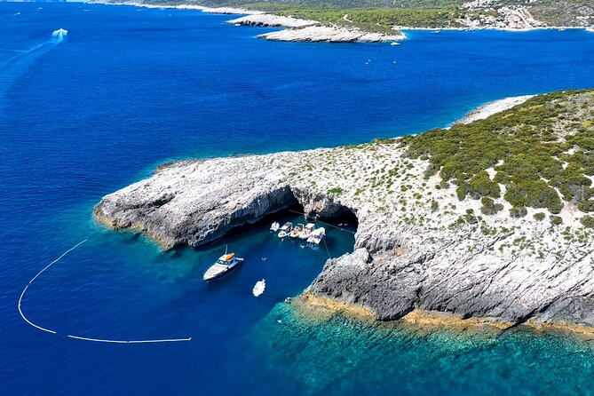 Private 4 Caves and KomižA Speedboat Tour From Split - Inclusions and Amenities