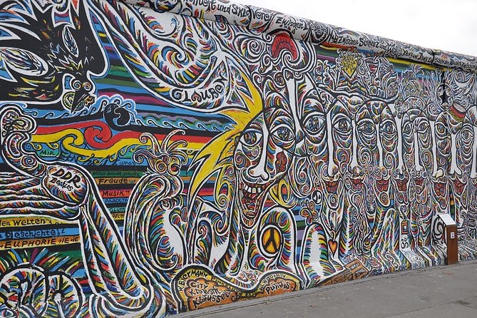Private 4-Hour Walking Tour of Berlin With Official Tour Guide - Remains of the Berlin Wall