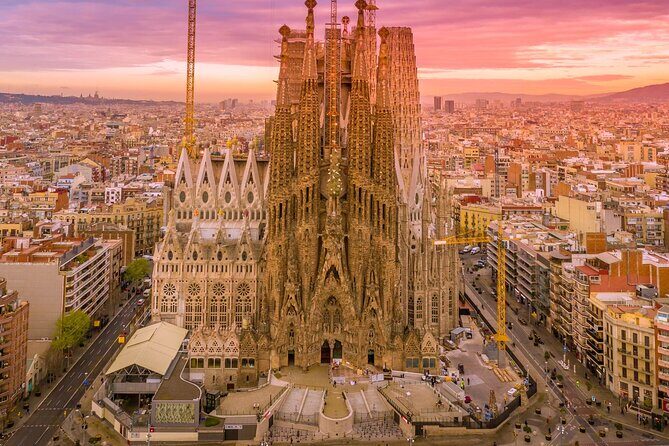 Private 4 Hours Barcelona Sightseeing Tour - Who Should Consider This Tour?