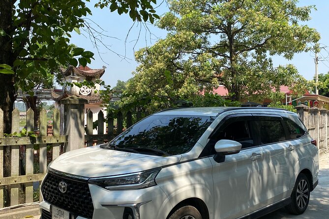 PRIVATE 4 Seats - Hanoi Airport Transfer; Arrival or Departure - Meeting and Pickup Process