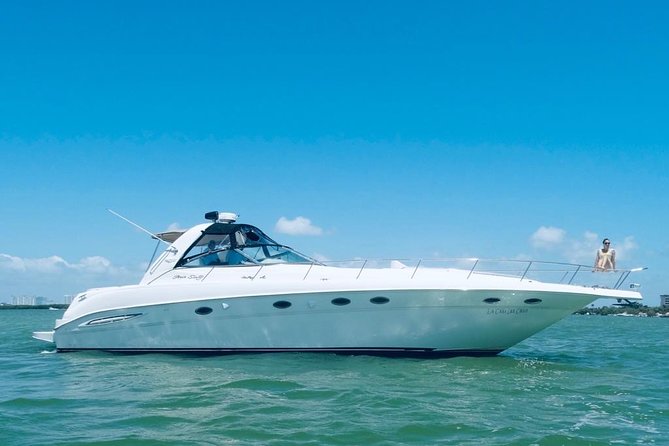 Private 48ft Premium Yacht Rental in Cancún 23P8 - Meeting and Pickup Details