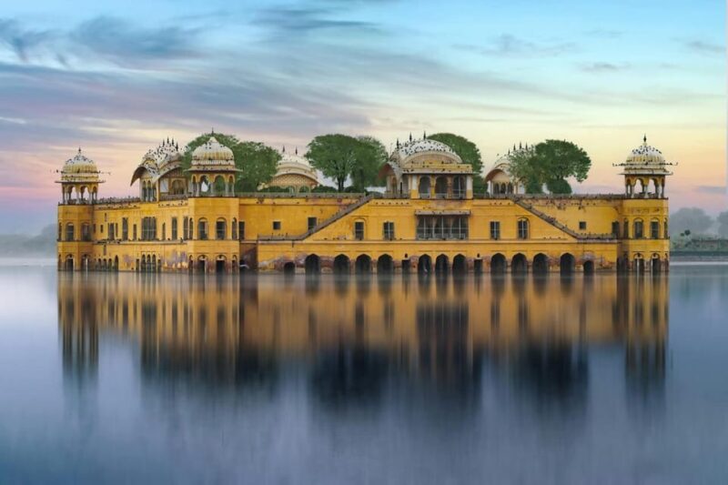 Private 5-Day Golden Triangle Tour With Taj Mahal From Delhi - Day 1: Arrival and Sightseeing