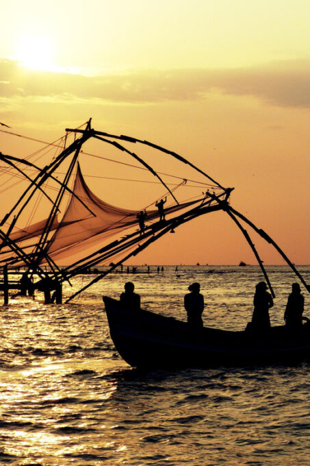 Private 5-Days Kerala Tour With Sightseeing Tickets - Kerala Backwaters Cruise