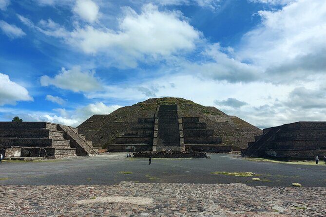 Private 5-hour tour to the Pyramids of the Gods of Teotihuacan - An In-Depth Look at the Tour