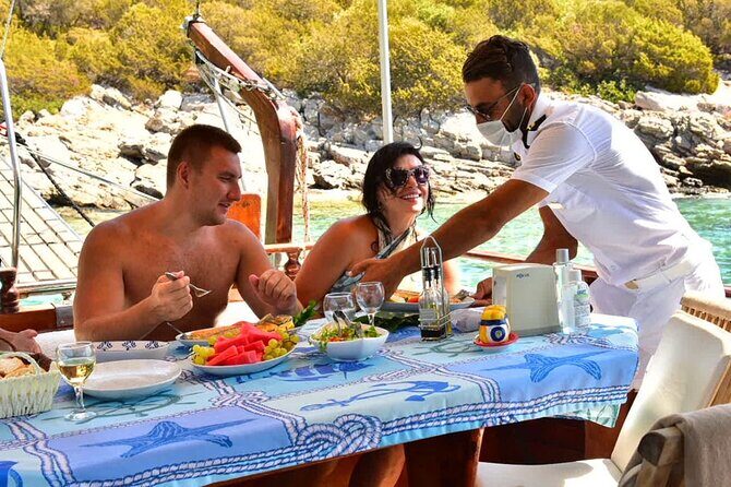Private 6-Hour Boat Tour with Lunch in Bodrum Bays - The Itinerary in Detail
