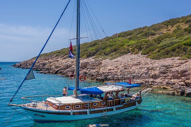 Private 6-Hour Boat Tour with Lunch in Bodrum Bays - Who Will Love This Tour?