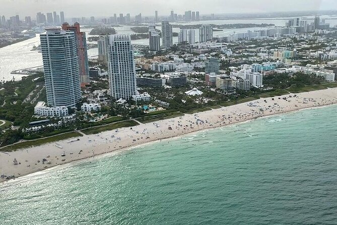 Private 60 Minute Romantic Air Tour With Champagne in Miami - Tips for an Enjoyable Experience