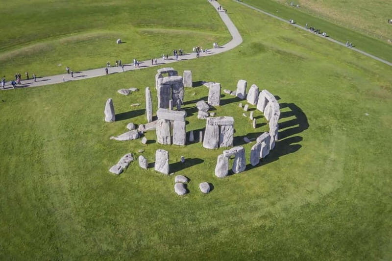 Private Access to Stonehenge & Windsor Open Top Bus Tour - Discover Windsor in Style