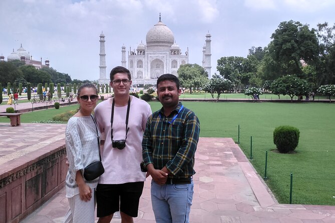 Private Agra Taj Mahal With Local Expert - Pickup and Transportation