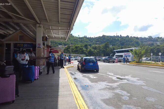 Private Airport transfer from MBJ to & from Hotel's in Ochi Rios - Who Should Consider This Service?