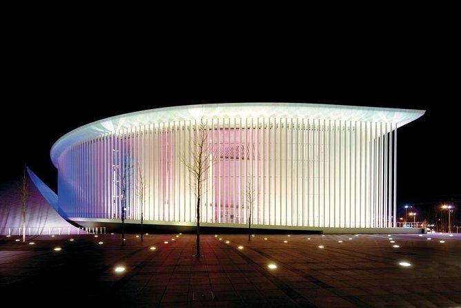 Private airport transfer: from the airport to the city of Luxembourg - What Do the Reviews Say?