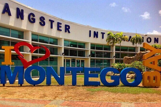 Private Airport transfer hotels in montegobay - Key Points