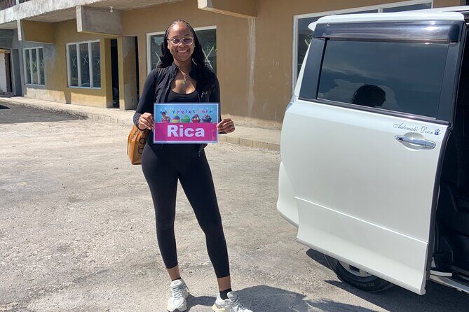 Private Airport Transfer to or from Ocean Coral Spring Resort - Scenic Views and En Route Stops