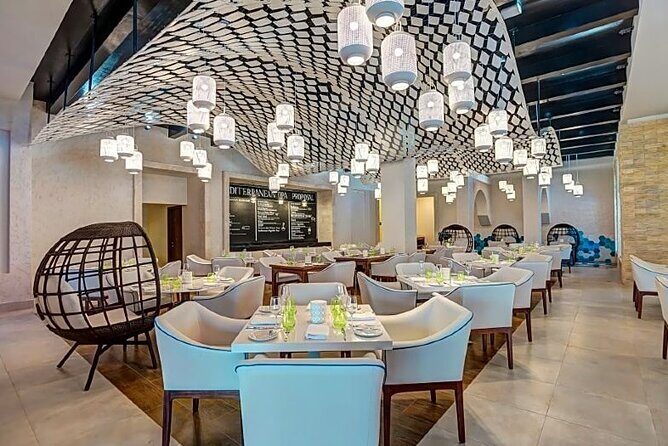 Private Airport Transfer to Royalton Blue Water Resort - What Makes This Transfer Stand Out?