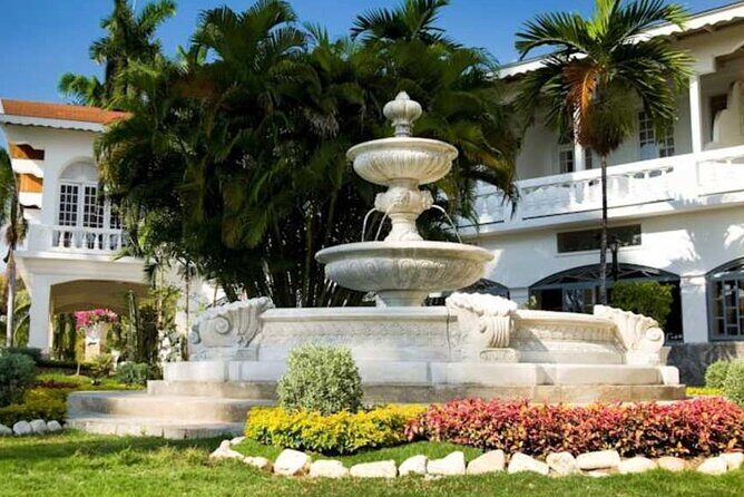 Private Airport Transfer to SeaGarden Beach Resort - An In-Depth Look at the Private Airport Transfer Experience