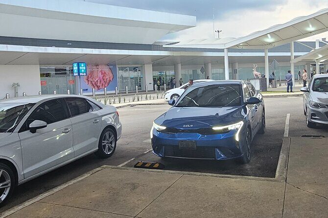 Private Airport Transfer to your Hotel in Oaxaca Capital! - The Vehicle and Comfort